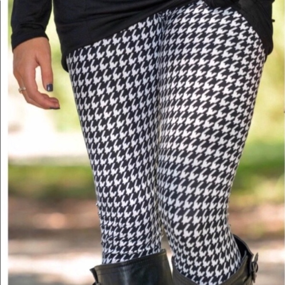 Houndstooth ultra soft buttery leggings - Picture 4 of 7